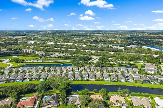 2908 Gin Berry Way, West Palm Beach, FL 33401