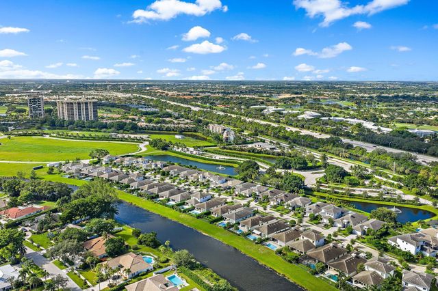 2908 Gin Berry Way, West Palm Beach, FL 33401