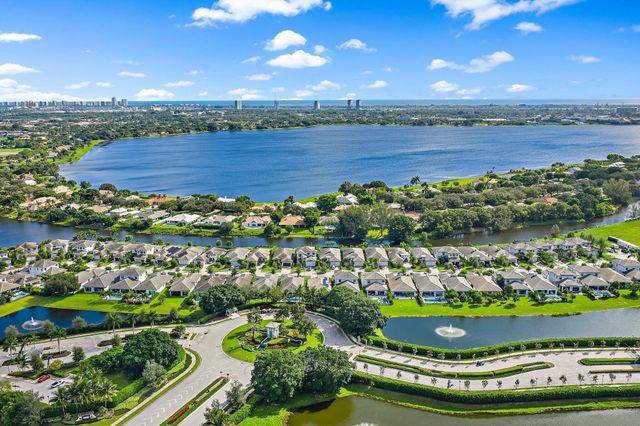 2908 Gin Berry Way, West Palm Beach, FL 33401