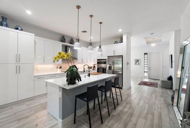 2908 Gin Berry Way, West Palm Beach, FL 33401