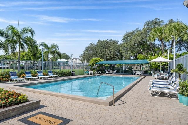 5122 SW 122nd Ter, Cooper City, FL 33330