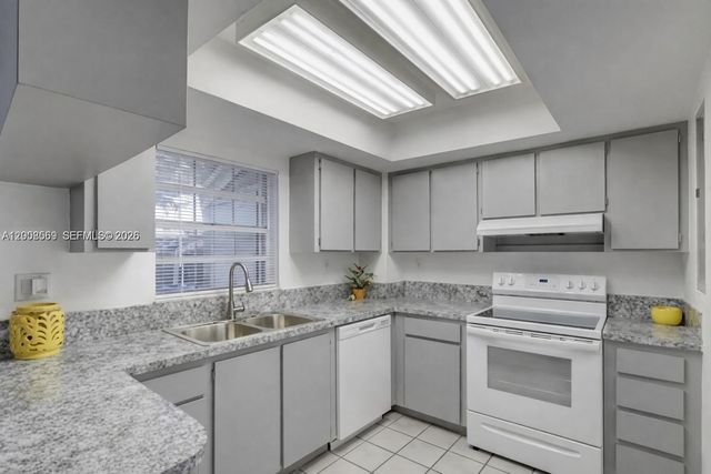 5122 SW 122nd Ter, Cooper City, FL 33330