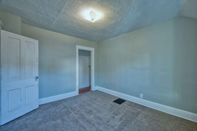 101 E Minnesota Avenue, Gilbert, MN 55741