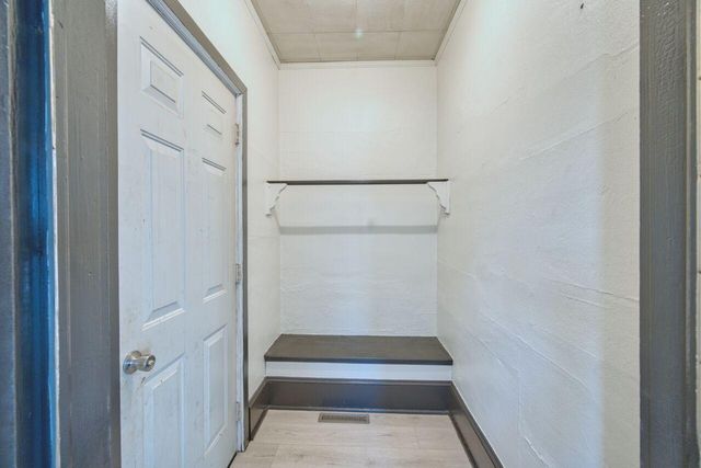 101 E Minnesota Avenue, Gilbert, MN 55741