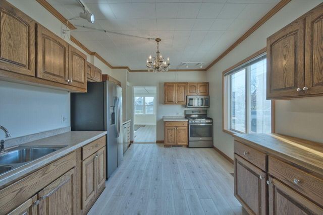 101 E Minnesota Avenue, Gilbert, MN 55741