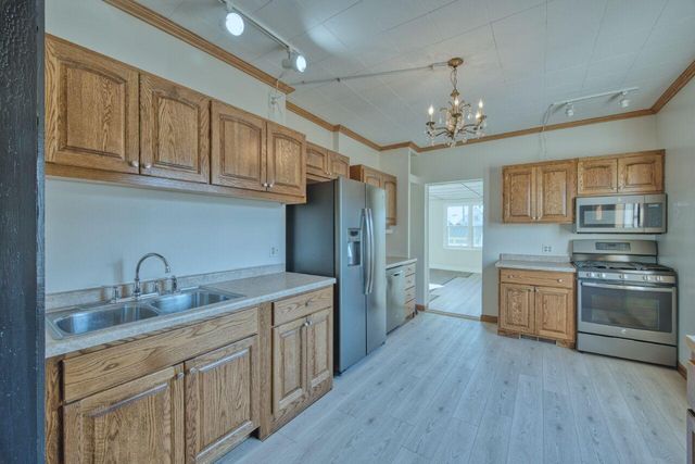 101 E Minnesota Avenue, Gilbert, MN 55741