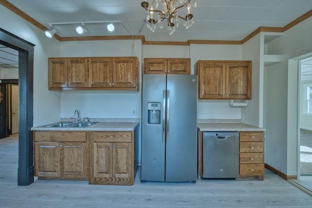 101 E Minnesota Avenue, Gilbert, MN 55741