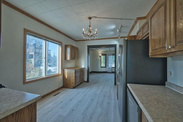 101 E Minnesota Avenue, Gilbert, MN 55741