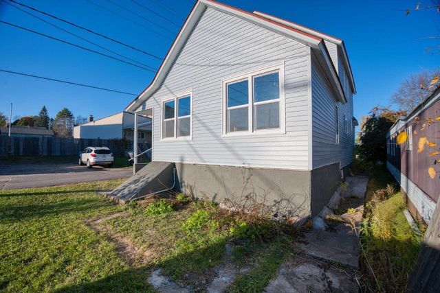 101 E Minnesota Avenue, Gilbert, MN 55741