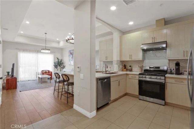 1598 Long Beach Boulevard 412, Long Beach, CA 90813