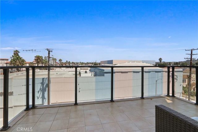 1598 Long Beach Boulevard 412, Long Beach, CA 90813