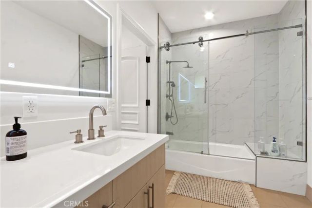 1598 Long Beach Boulevard 412, Long Beach, CA 90813