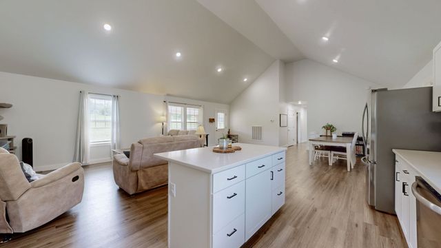 4900 Browning Branch Rd, Bethpage, TN 37022