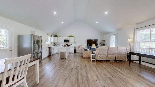 4900 Browning Branch Rd, Bethpage, TN 37022