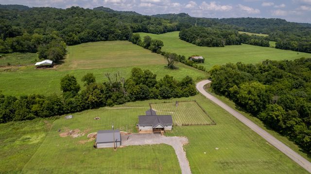 4900 Browning Branch Rd, Bethpage, TN 37022