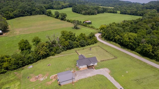 4900 Browning Branch Rd, Bethpage, TN 37022