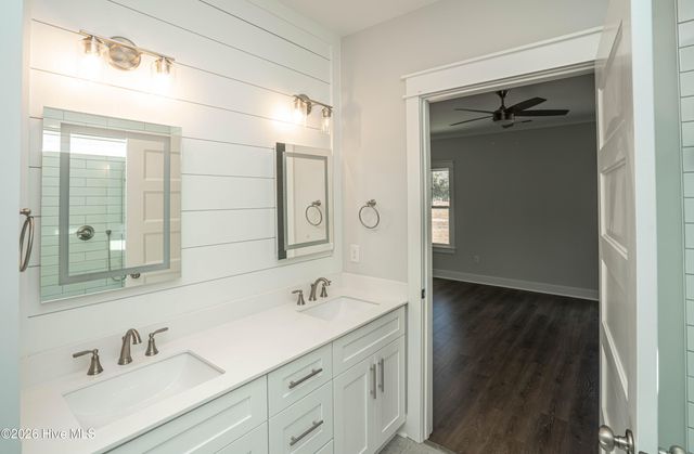 2082 Greenside Manor Drive SW, Ocean Isle Beach, NC 28469