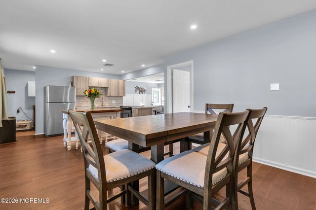 105 Boulder Lake Drive, Little Egg Harbor, NJ 08087