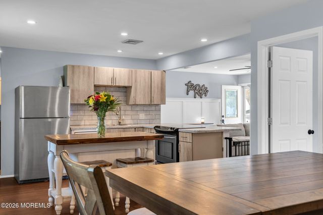 105 Boulder Lake Drive, Little Egg Harbor, NJ 08087