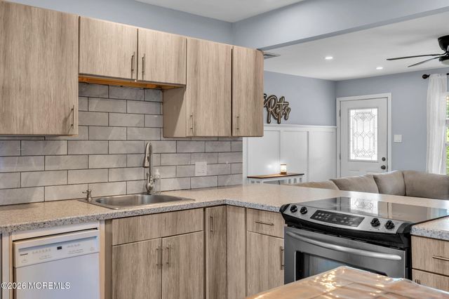 105 Boulder Lake Drive, Little Egg Harbor, NJ 08087