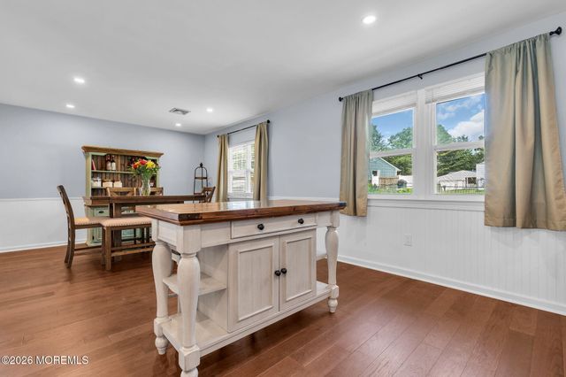 105 Boulder Lake Drive, Little Egg Harbor, NJ 08087