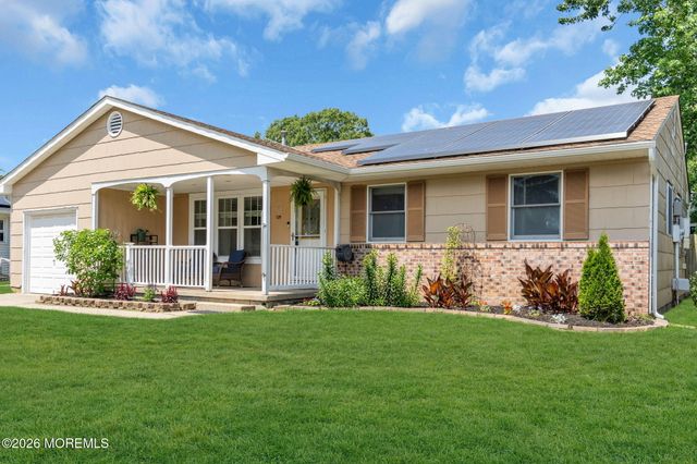 105 Boulder Lake Drive, Little Egg Harbor, NJ 08087