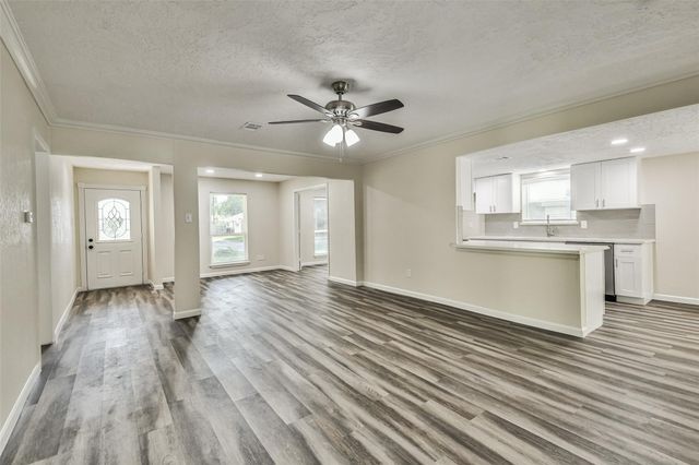 12614 Dermott Drive, Houston, TX 77065