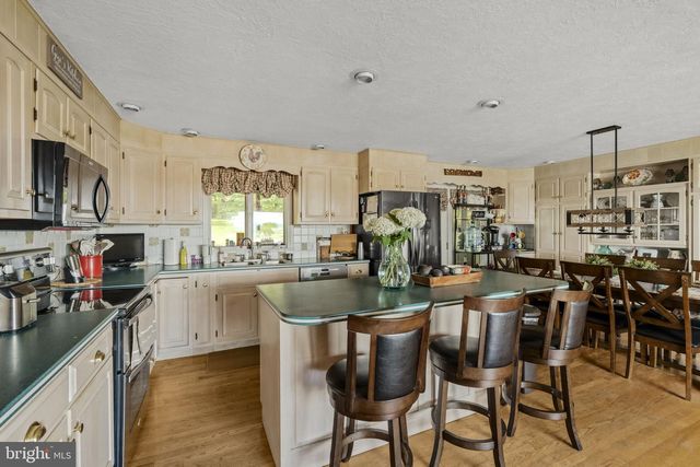 133 VALLEY VIEW, Ephrata, PA 17522