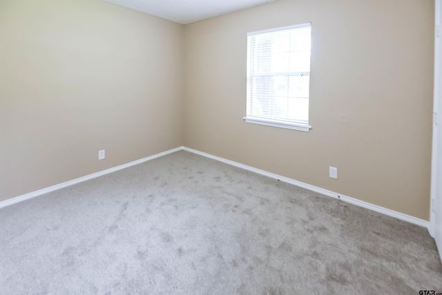 416 Hillcreek Dr, Whitehouse, TX 75791