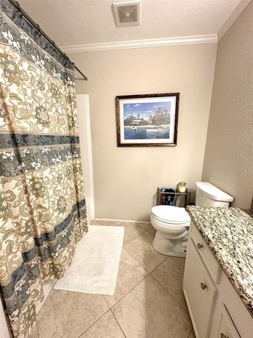 1255 Sailfish Street, Bayou Vista, TX 77563