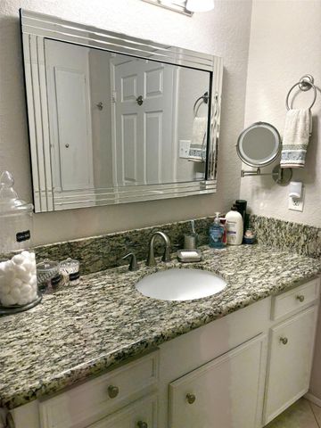 1255 Sailfish Street, Bayou Vista, TX 77563