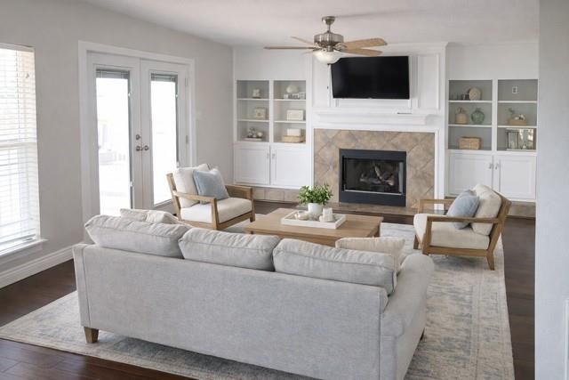 1255 Sailfish Street, Bayou Vista, TX 77563