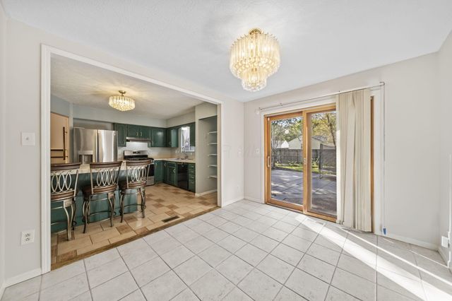 8205 Longhorn Road, Powell, OH 43065