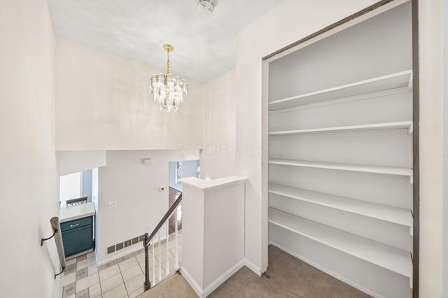 8205 Longhorn Road, Powell, OH 43065