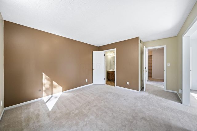 8205 Longhorn Road, Powell, OH 43065