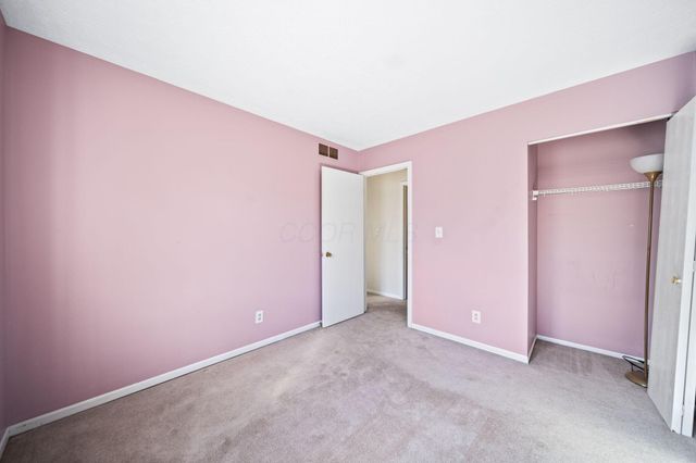 8205 Longhorn Road, Powell, OH 43065