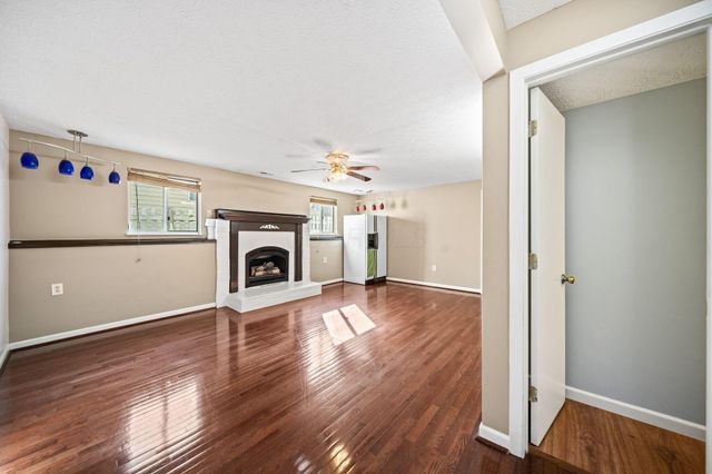 8205 Longhorn Road, Powell, OH 43065