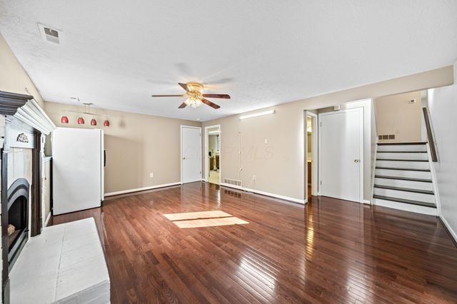 8205 Longhorn Road, Powell, OH 43065