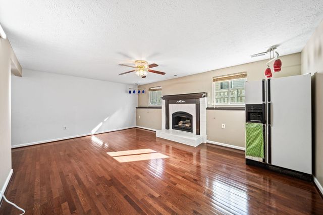 8205 Longhorn Road, Powell, OH 43065