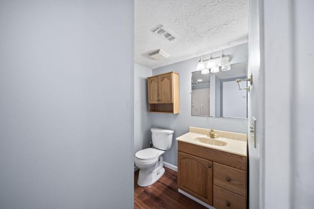 8205 Longhorn Road, Powell, OH 43065