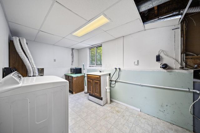 8205 Longhorn Road, Powell, OH 43065