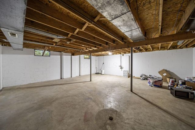 8205 Longhorn Road, Powell, OH 43065