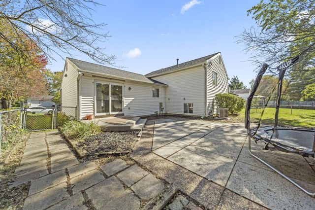 8205 Longhorn Road, Powell, OH 43065