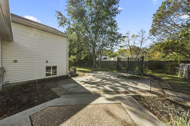 8205 Longhorn Road, Powell, OH 43065