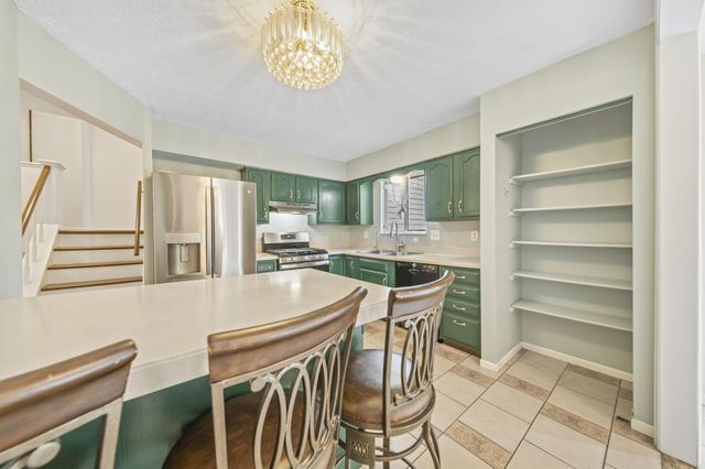 8205 Longhorn Road, Powell, OH 43065