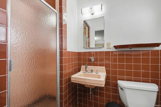 2008 Dorwood Drive, South Bend, IN 46617