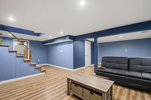 2008 Dorwood Drive, South Bend, IN 46617