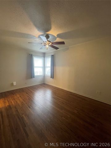 504 W Toledo Street, Broken Arrow, OK 74012