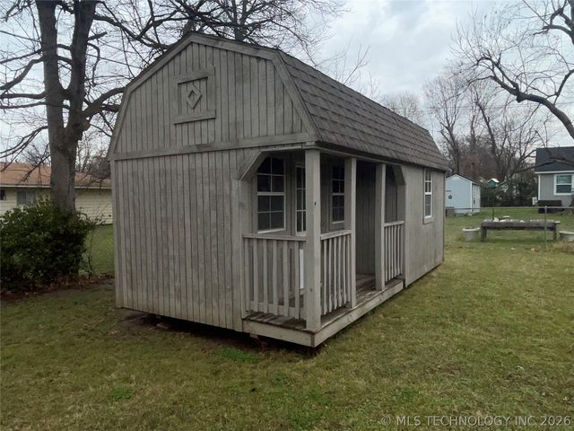 504 W Toledo Street, Broken Arrow, OK 74012