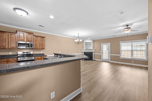 2001 Cambria Drive B, Greenville, NC 27834